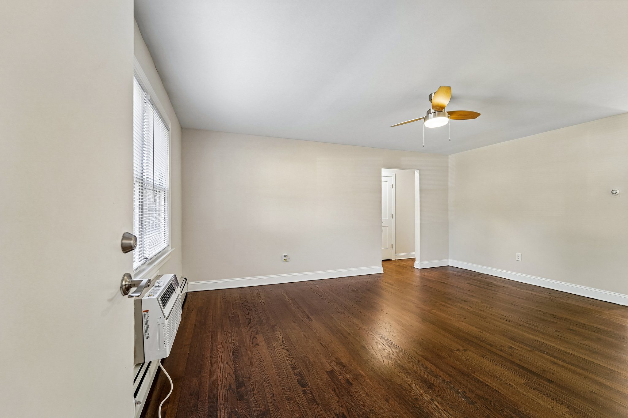Gallery Photo 8
